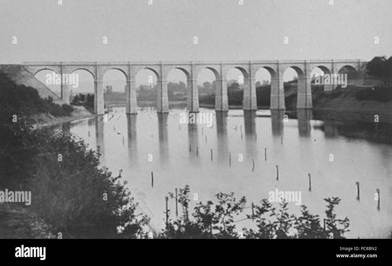 364 Le viaduc ferroviaire de Kerhuon Foto Stock