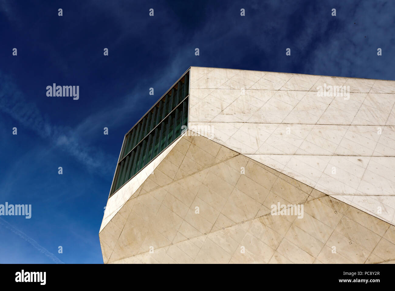 Porto, Portogallo - 12 dicembre 2013: il moderno porto Concert Hall, Oporto musica House Foto Stock