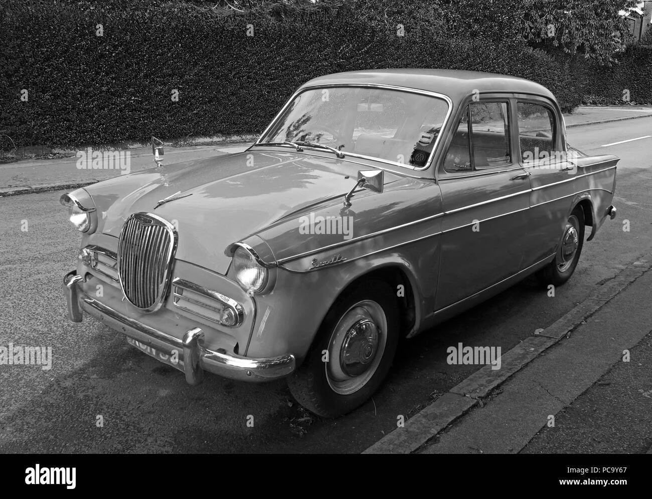 Singer Gazelle classic car, blu, XJN534, in strada, Stockton Heath, Warrington, Cheshire, North West England, Regno Unito Foto Stock
