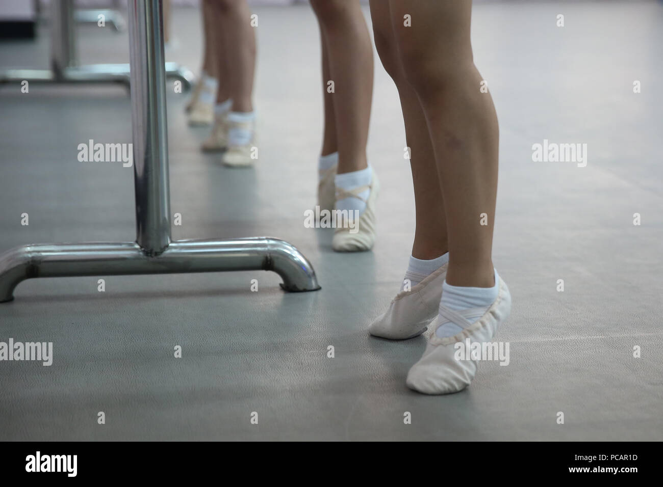 Shenyang, Cina. 31 Luglio, 2018. Le ragazze frequentano esame di balletto di Shenyang, a nord-est della Cina di Provincia di Liaoning. Credito: SIPA Asia/Pacific Press/Alamy Live News Foto Stock
