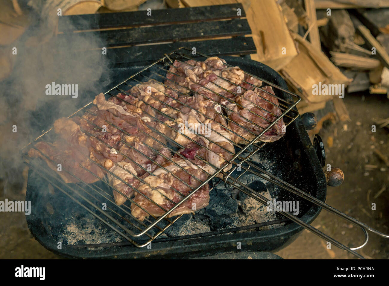 Pollo Barbecue a carbone Foto Stock