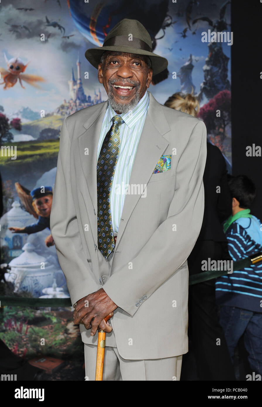 Bill Cobbs 042 a Oz il grande e potente Premiere al El Capitan Theatre di Los Angeles.Bill Cobbs 042 ------------- Red Carpet Event, verticale, STATI UNITI D'AMERICA, industria cinematografica, celebrità, fotografia, Bestof, arte cultura e intrattenimento, Topix celebrità moda / Verticale, meglio di, evento nella vita di Hollywood - California, moquette rossa e dietro le quinte, USA, industria cinematografica, celebrità, movie celebrità, personaggi televisivi, musica celebrità, fotografia, Bestof, arte cultura e intrattenimento, Topix, tre quarti, verticale, una persona, dall'anno , 2013, inchiesta tsuni@Gamma-USA.com Foto Stock