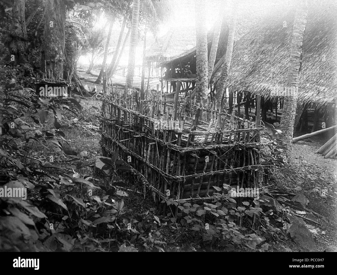 65 Grave - Collectie stichting Nationaal Museum van Wereldculturen - TM-10016722 Foto Stock