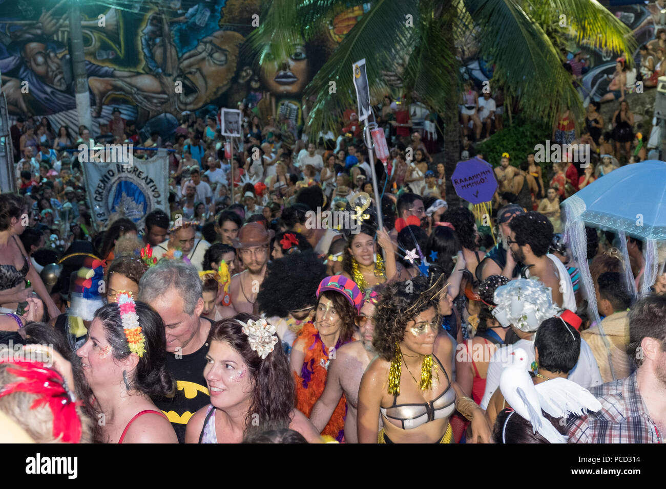 La Banda da Conceicao street troupe di carnevale a Rio de Janeiro il Carnevale, Rio de Janeiro, Brasile, Sud America Foto Stock