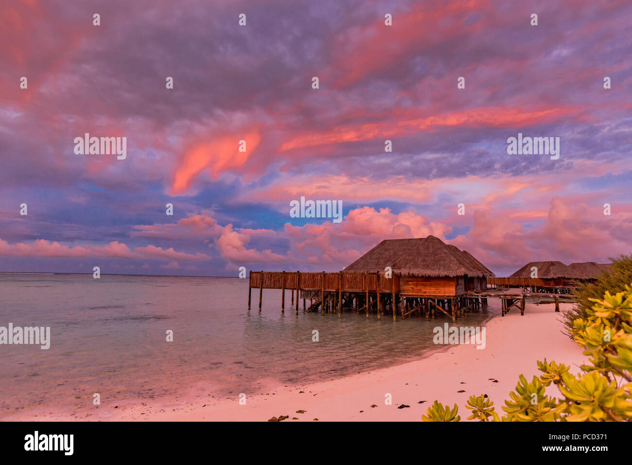 Uno splendido scenario del Conrad Maldives Rangali Island, Maldive, Oceano Indiano, Asia Foto Stock