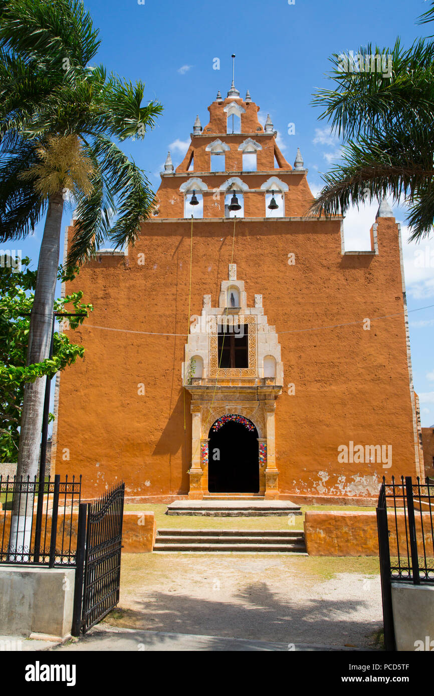 Chiesa della Virgen de la Asunción, un ex convento, 1612, Mama, Route dei conventi, Yucatan, Messico, America del Nord Foto Stock