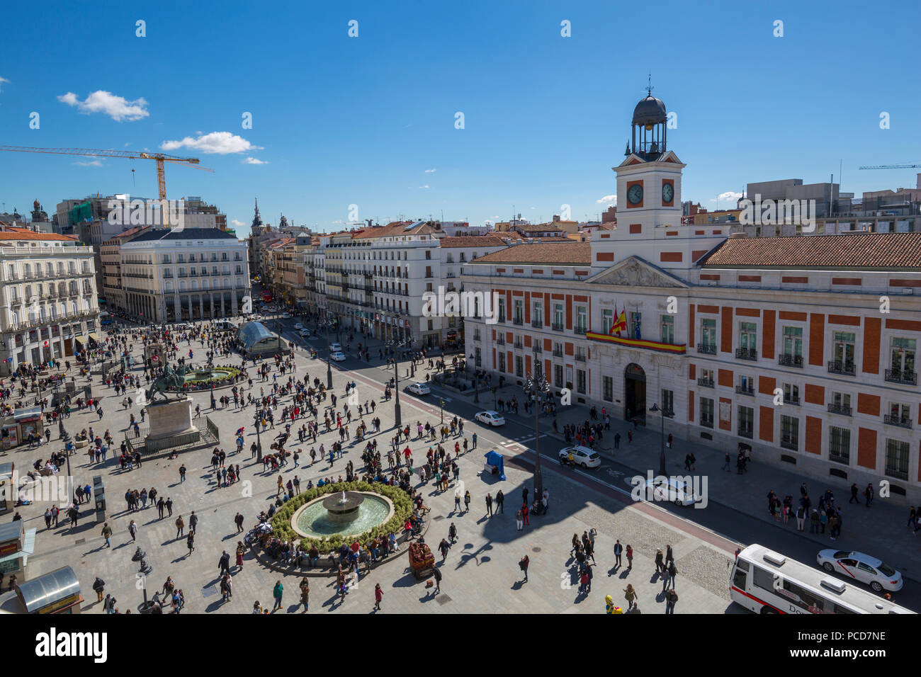 Vista in elevazione della Real Casa de Correos e Puerta del Sol di Madrid, Spagna, Europa Foto Stock