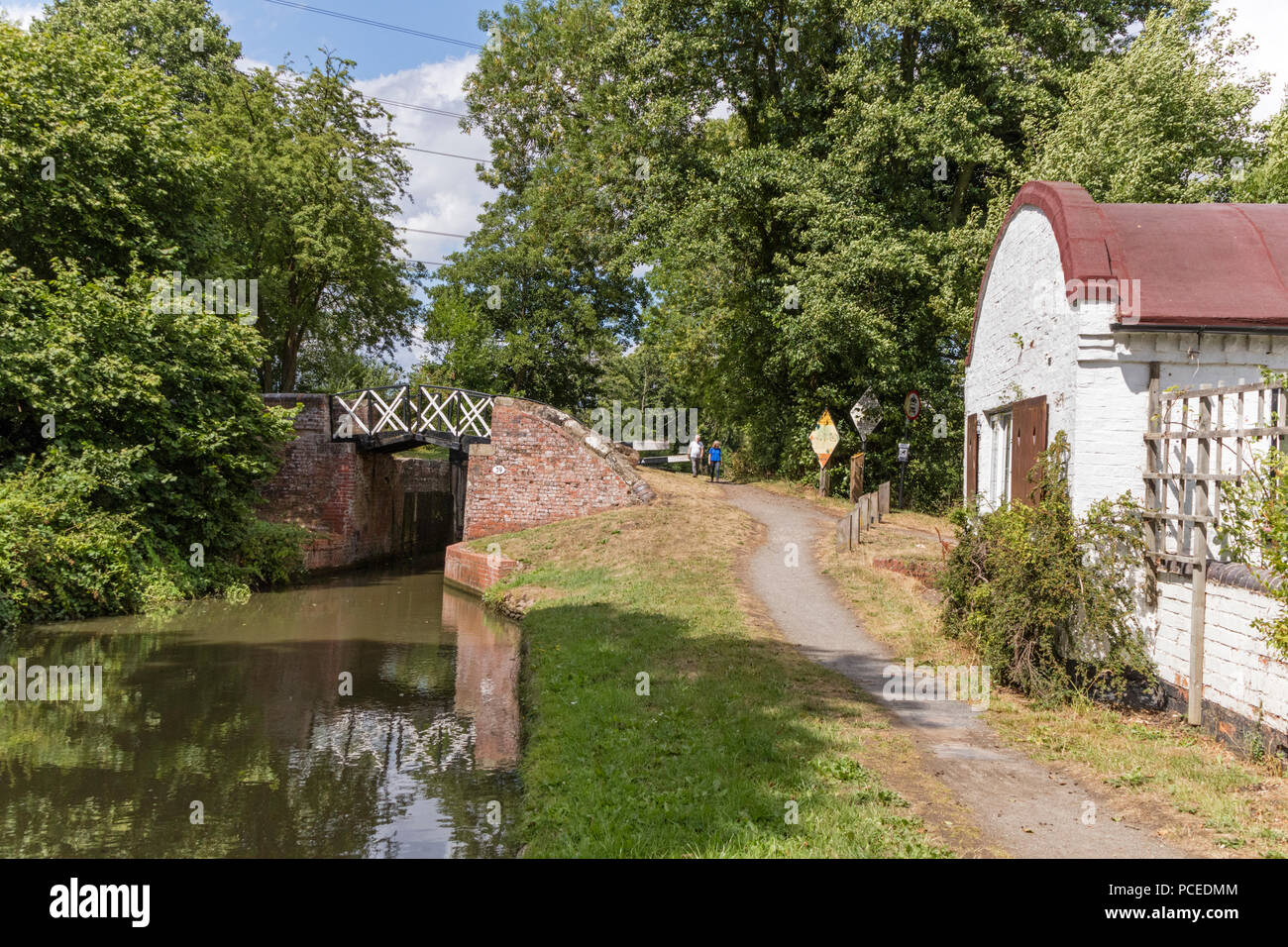 Stratford upon Avon Canal vicino Lowsonford, Warwickshire, Inghilterra, Regno Unito Foto Stock