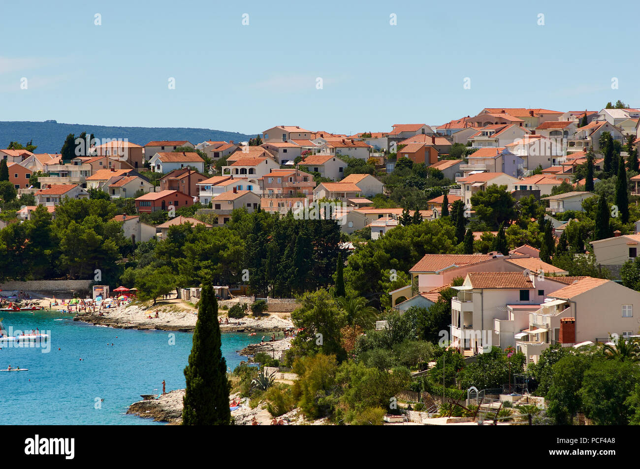 Okrug Gornji è una piccola città nelle vicinanze di Trogir - una storica città e porto sulla costa adriatica in Split-Dalmatia County, Croazia Foto Stock
