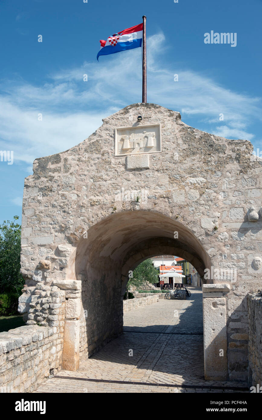 City Gate, sale di vecchia città Nin, Croazia Foto Stock