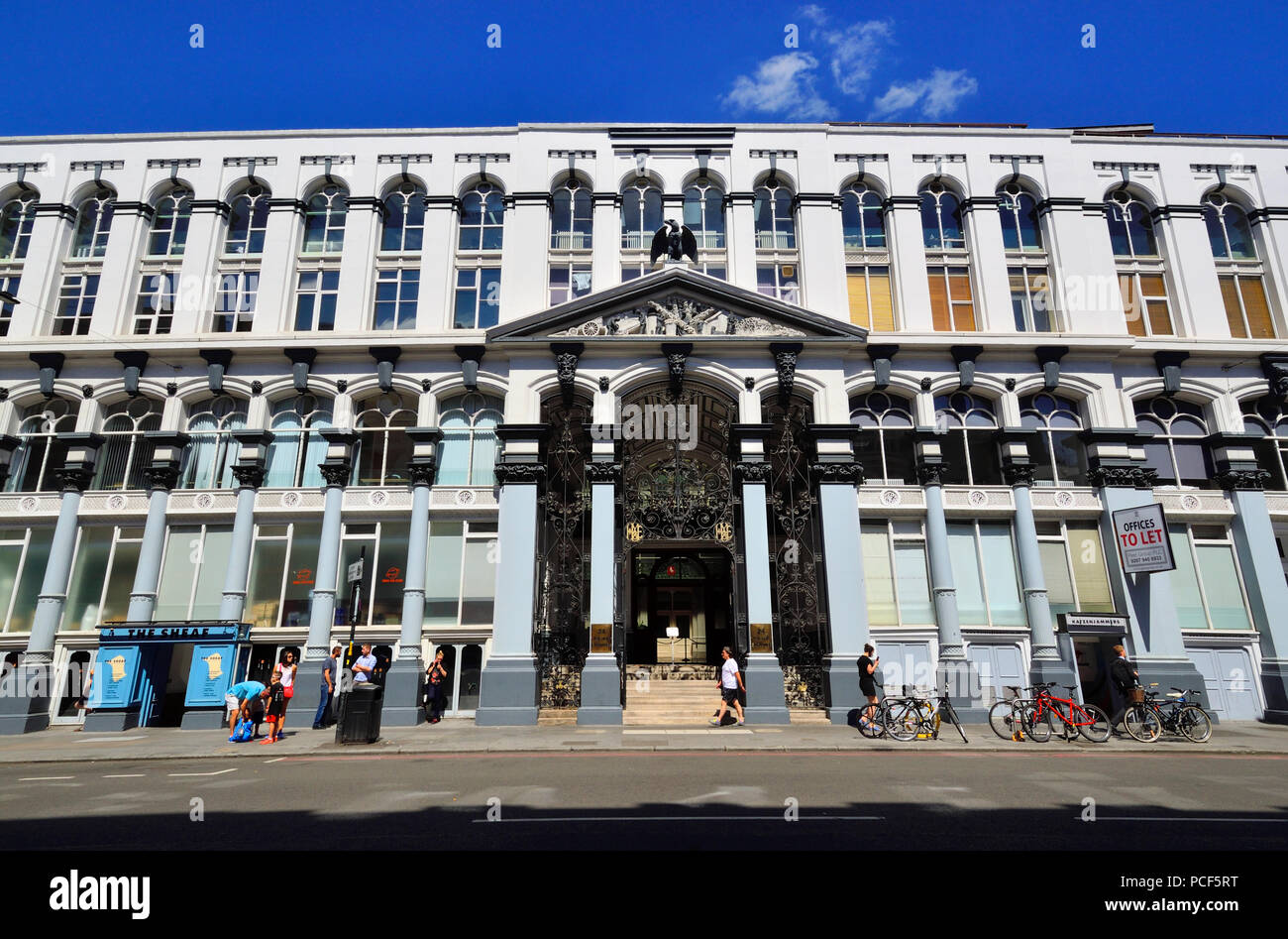 La hop Exchange, 24 Southwark Street, Londra, Inghilterra, Regno Unito. Il Grade ii Listed è un edificio inaugurato nel 1867, progettato da R.H. Moore è servita come centro fo Foto Stock