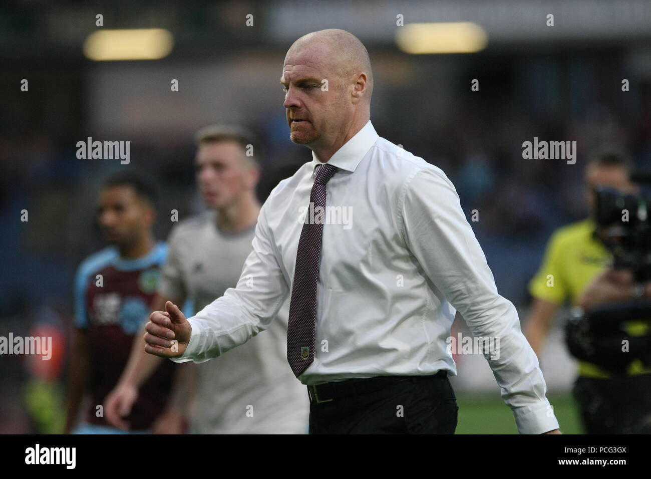 Burnley, Lancashire, Regno Unito. 2 agosto 2018. Burnley manager Sean Dyche alla gara di Europa League tra Burnley e Aberdeen a Turf Moor a Burnley. Credito: Simon Newbury/Alamy Live News Foto Stock