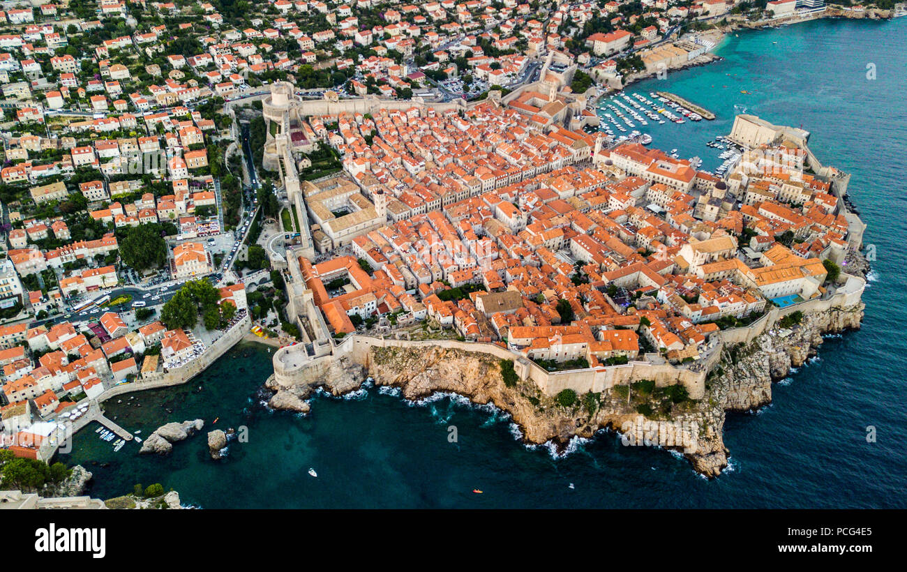 Mura della Città Vecchia di Dubrovnik, Croazia Foto Stock