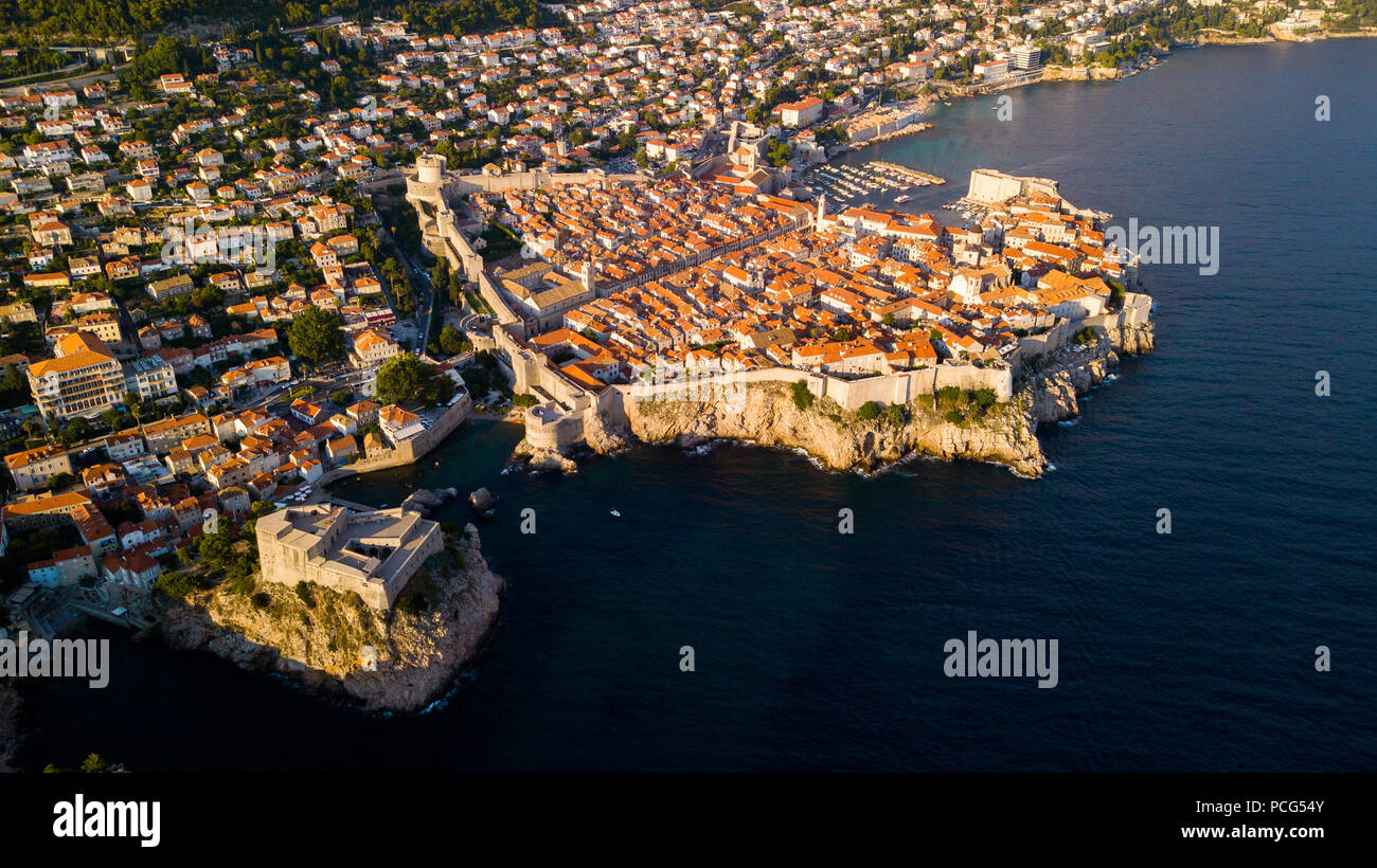 Mura della Città Vecchia di Dubrovnik, Croazia Foto Stock