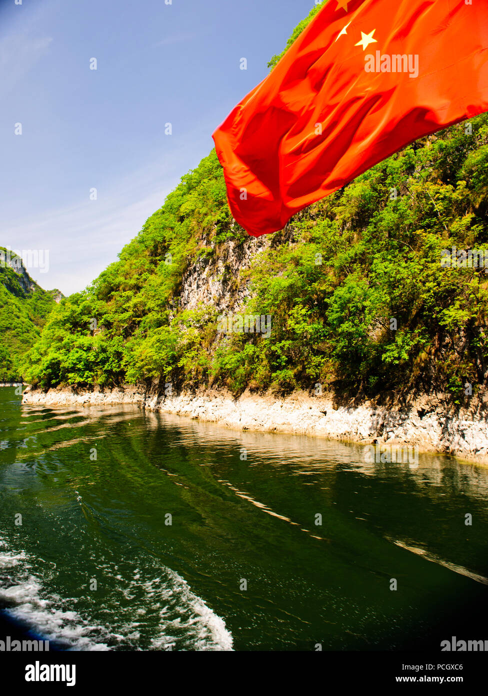 Fiume carsico montagne,WuyangRiver Scenic Area,Shibling,parte di tre contee Zhenyuan,Guizhou,PRC,Repubblica Popolare Cinese,Cina Foto Stock