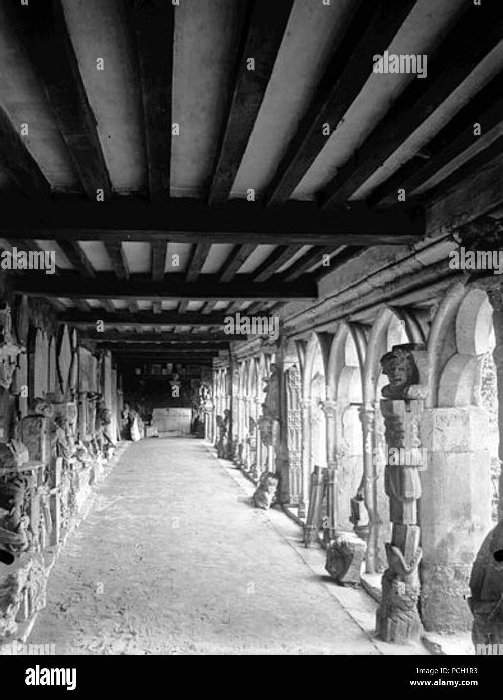 134 chiostro di Cathédrale Saint-Pierre de Beauvais 03 Foto Stock