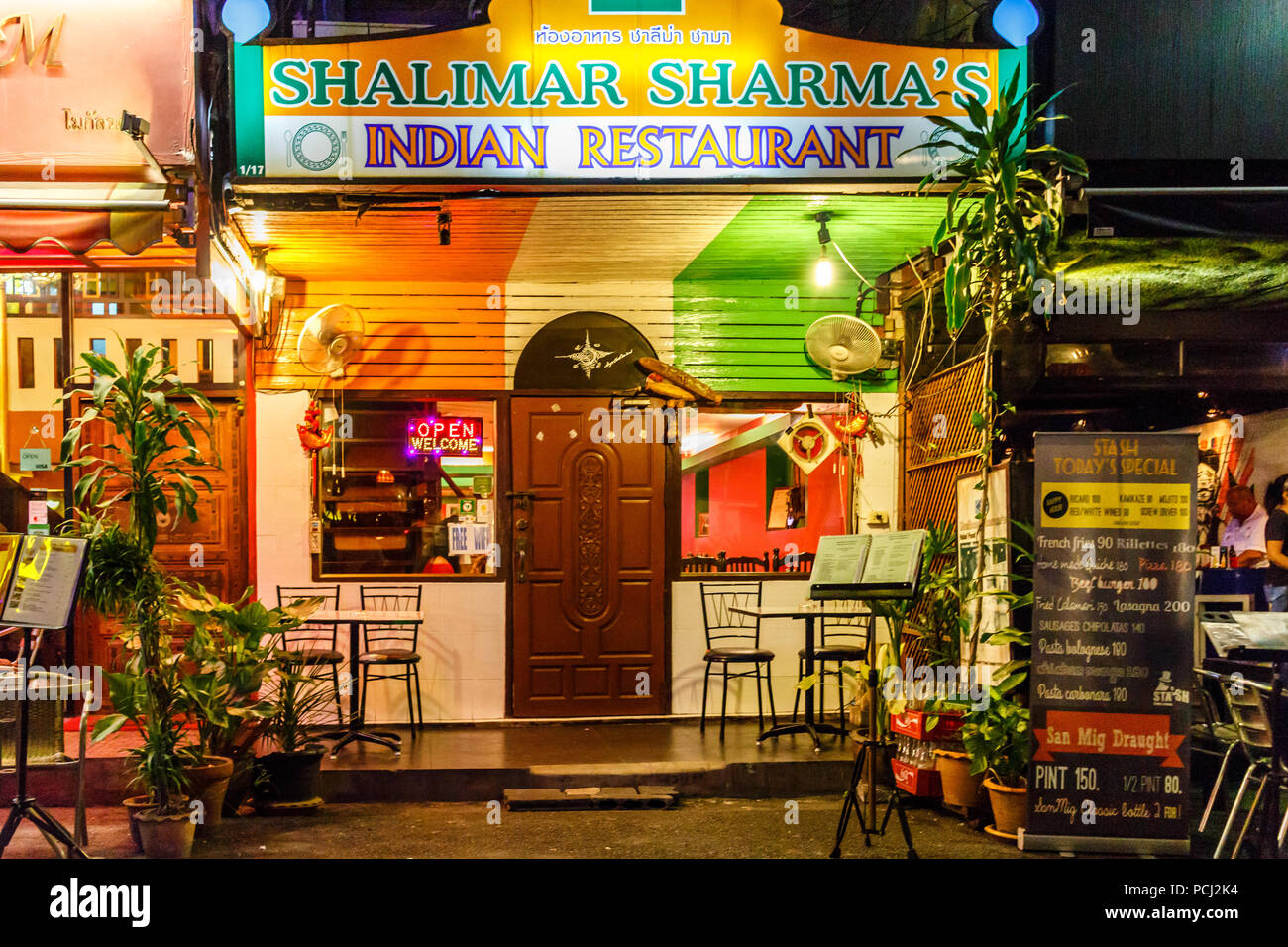 Bangkok, Tailandia - 27 novembre 2014. Il Shalimar Sharmas ristorante indiano. Ci sono molti ristoranti Indiani in città. Foto Stock