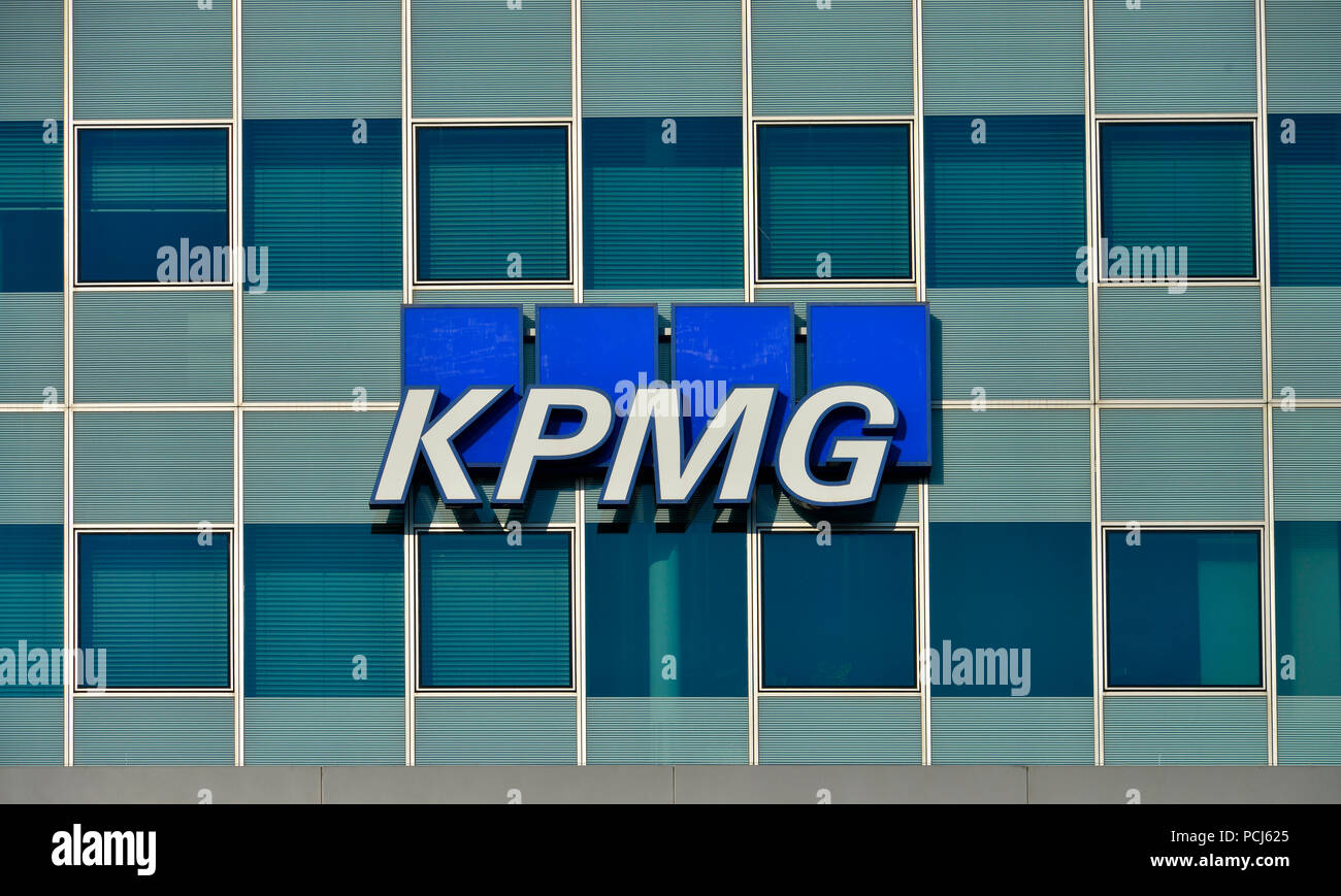 KPMG Wirtschaftspruefungsgesellschaft, Klingelhoeferstrasse, il Tiergarten, nel quartiere Mitte di Berlino, Deutschland, Klingelh÷ferstrasse Foto Stock