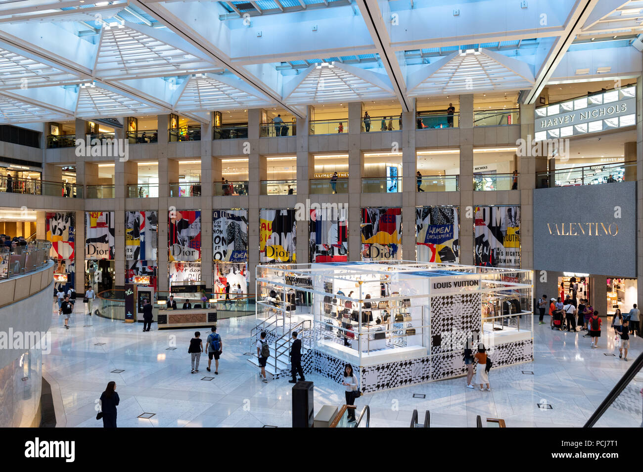 Hong Kong,Hong Kong SAR,Cina.21 Luglio 2018.Hong Kong architecture Landmark shopping mall.© Jayne Russell/Stock Alamy immagine Foto Stock