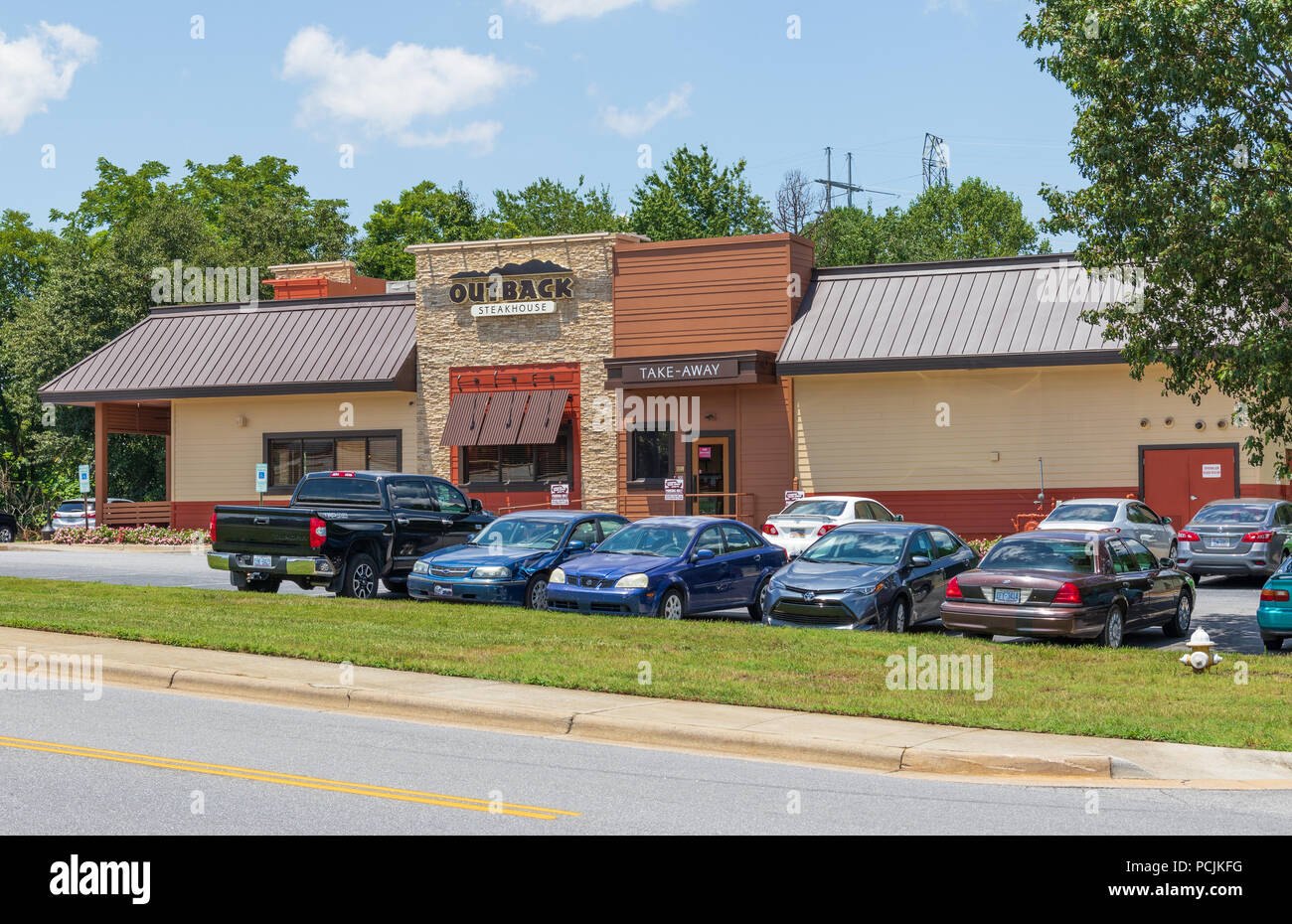 HICKORY, NC, Stati Uniti d'America-26 luglio 18: Outback Steakhouse è un australiano-tema American casual dining ristorante della catena, basato a Tampa, in Florida. Foto Stock