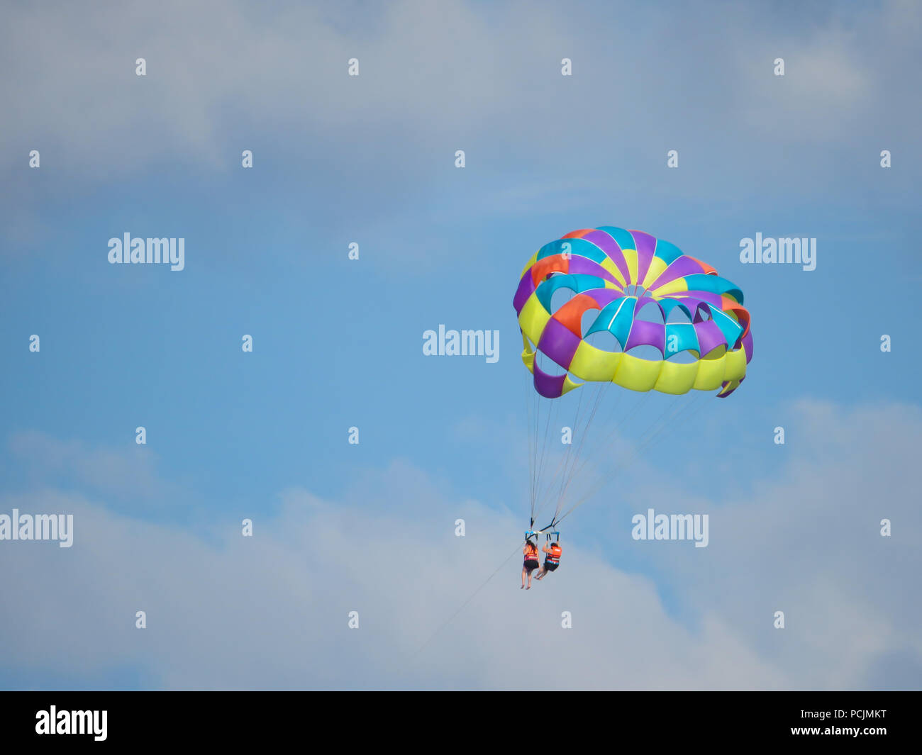 Volare alto da hanglider Foto Stock