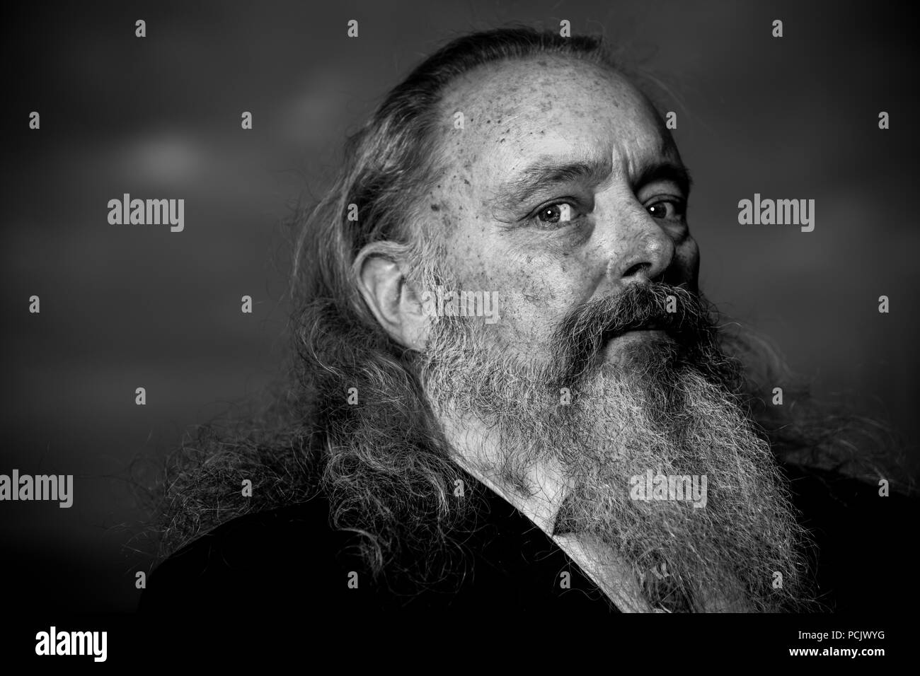 Uomo vecchio con la barba Foto Stock