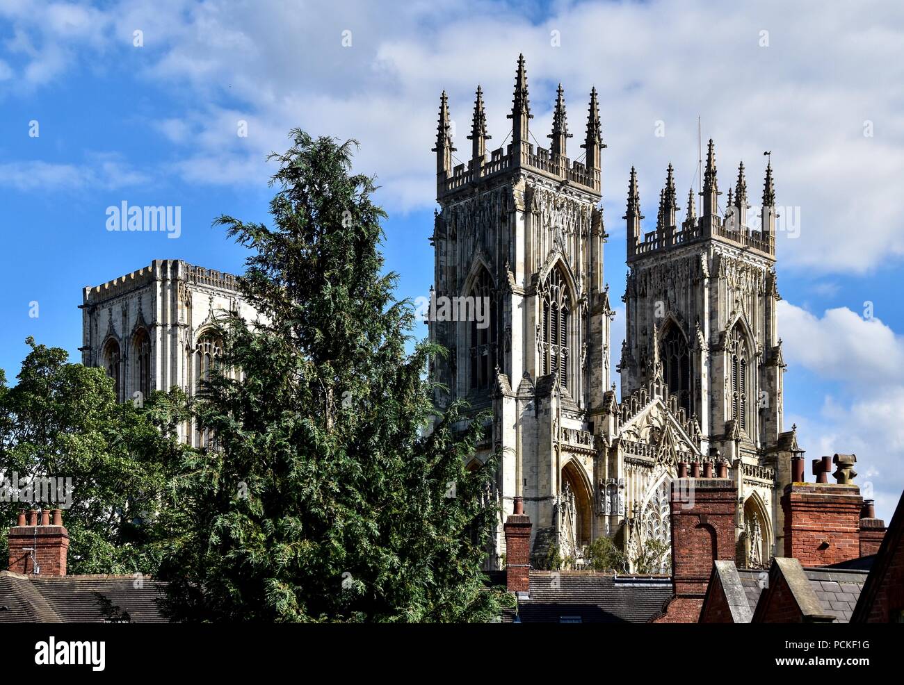 York Minster occidentale e centrale torri. Foto Stock