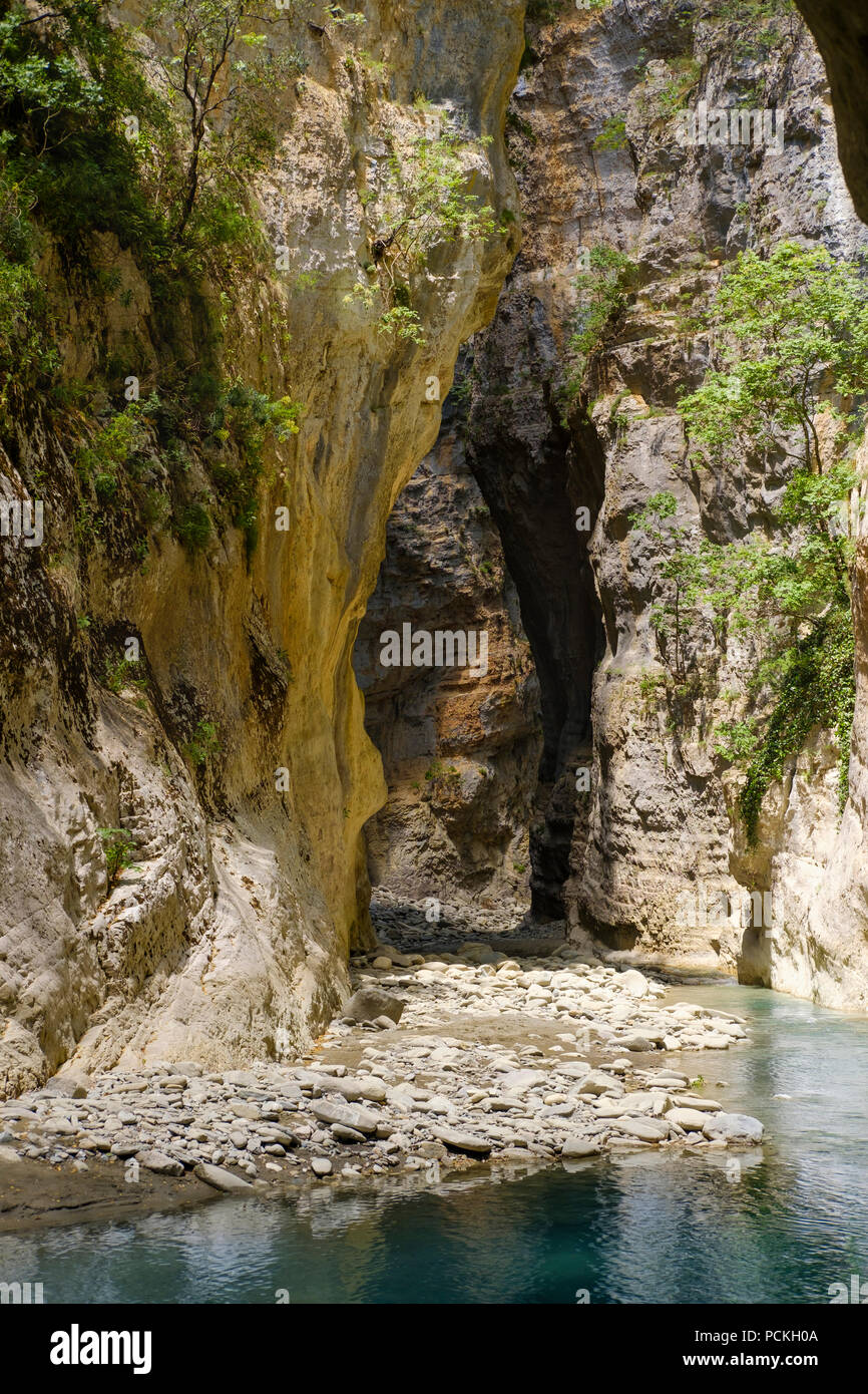 Canyon Lengarica, Fiume Lengaricë, vicino Përmet, Parco Nazionale Hotova-Dangell, Argirocastro, Gjirokastër, Albania Foto Stock