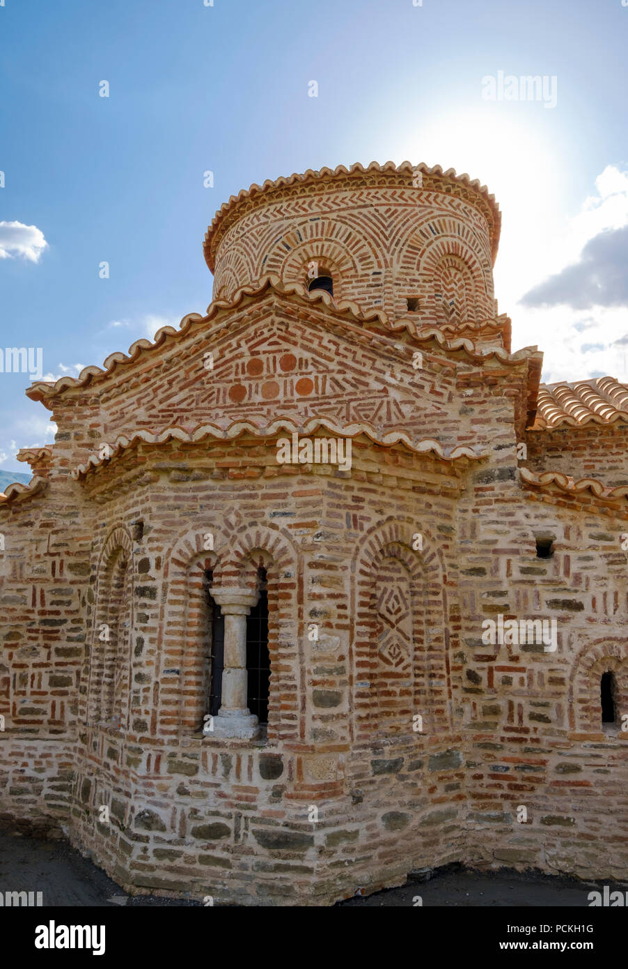Chiesa Dome, la chiesa di Santa Maria di Kosina, vicino Piskovë, Qar Argirocastro, Gjirokastër, Albania Foto Stock