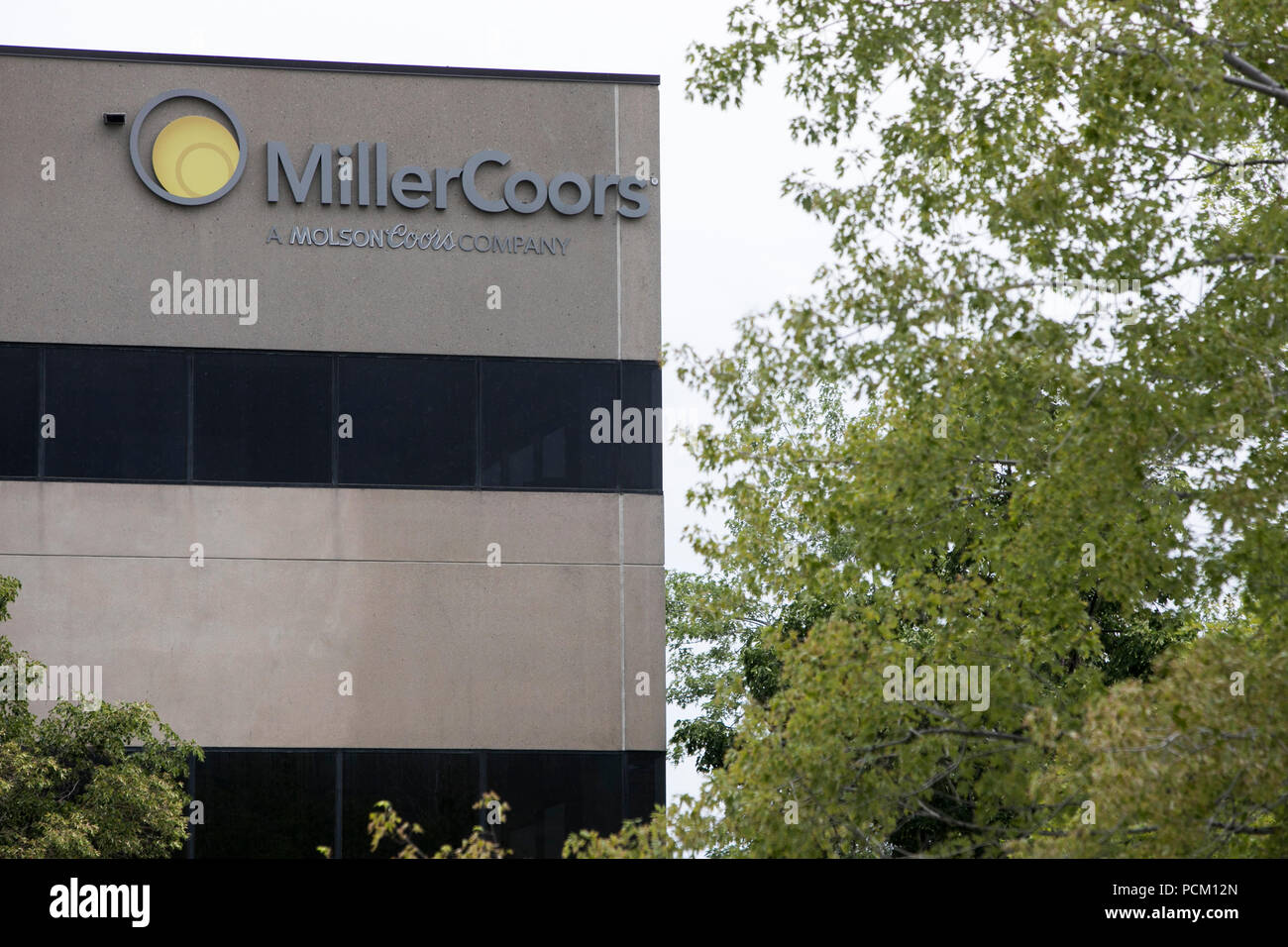 Un logo firmare all'esterno di una struttura occupata da MillerCoors in Golden, Colorado, il 22 luglio 2018. Foto Stock