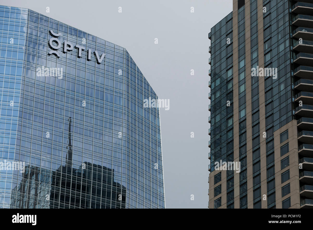 Un logo segno al di fuori della sede di Optiv Security, Inc., a Denver in Colorado, il 22 luglio 2018. Foto Stock