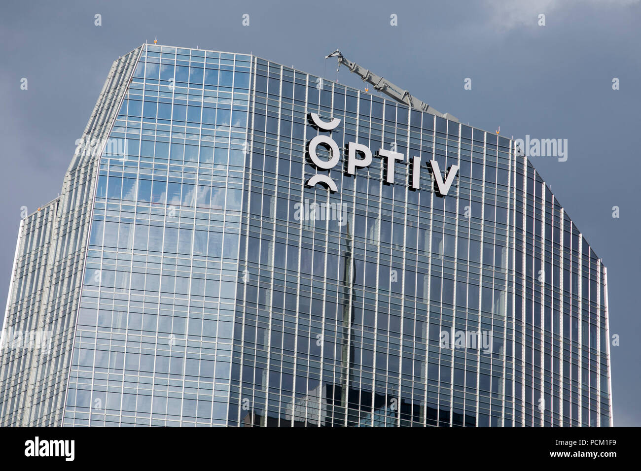 Un logo segno al di fuori della sede di Optiv Security, Inc., a Denver in Colorado, il 22 luglio 2018. Foto Stock