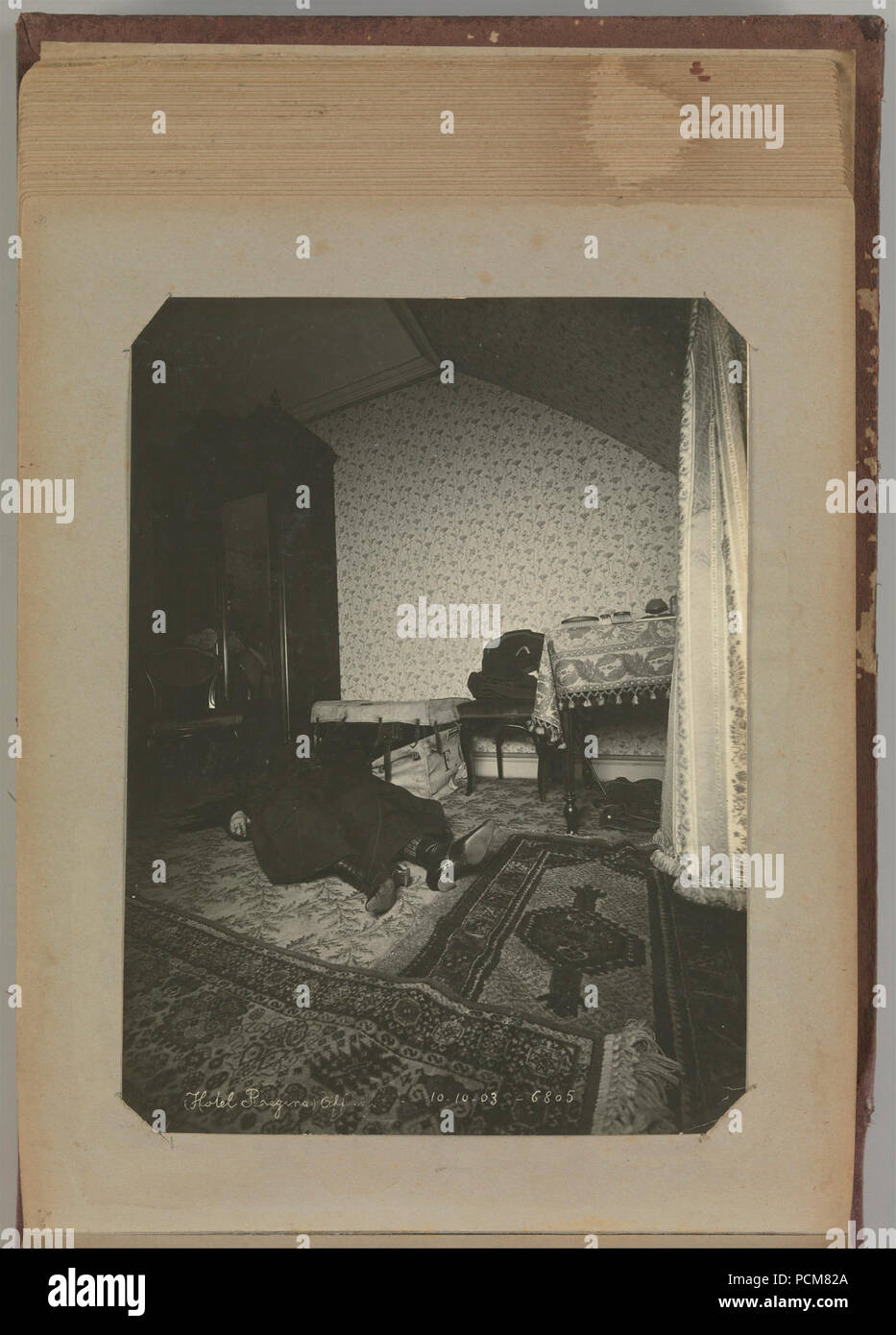 Album di Parigi le scene del crimine - attribuito ad Alphonse Bertillon. DP263780. Foto Stock