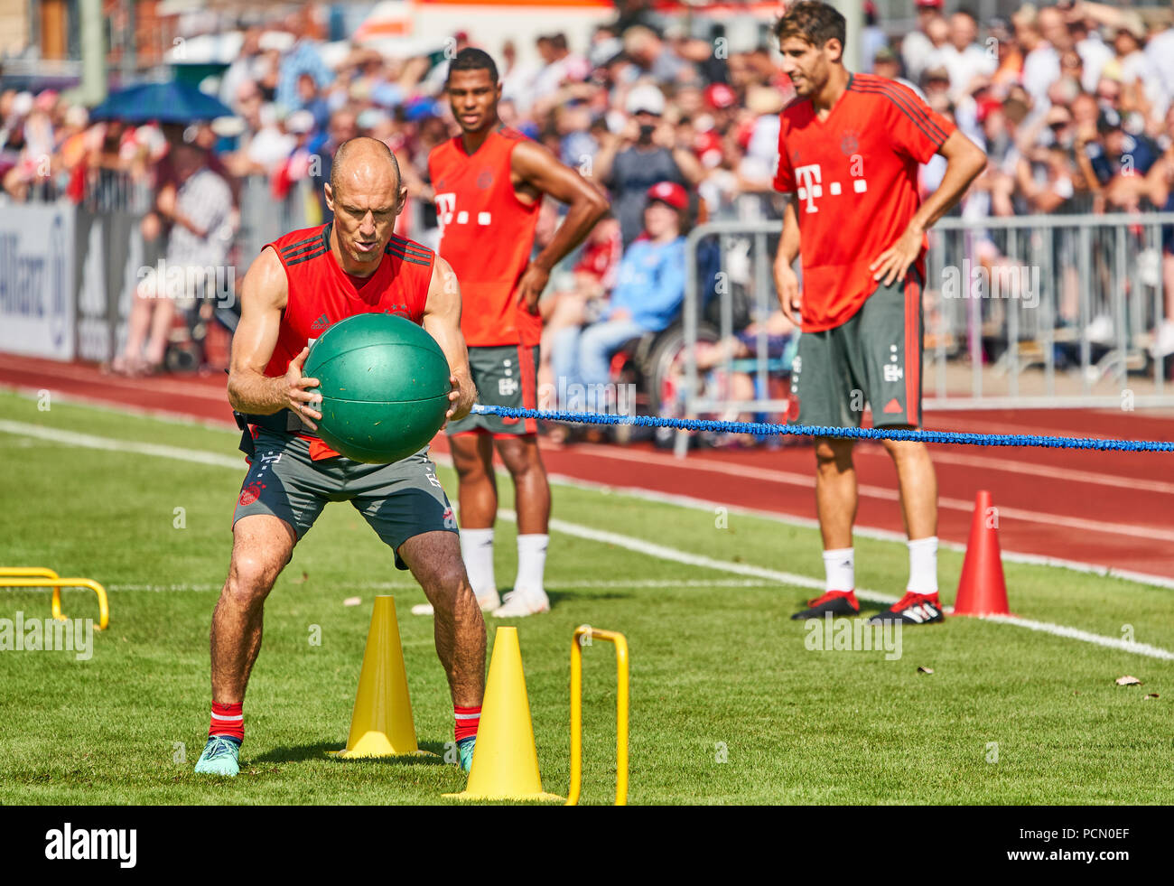 Rottach-Egern, lago Tegernsee in Germania. Il 3° luglio 2018. FC Bayern Monaco, Rottach Egern, Agosto 03, 2018 Arjen Robben, FCB 10 allenamento di velocità, potenza, peso, nel training camp di preparazione per la stagione 2018/2019, 3 Agosto 2018 in Rottach-Egern, lago Tegernsee in Germania. © Peter Schatz / Alamy Live News Foto Stock