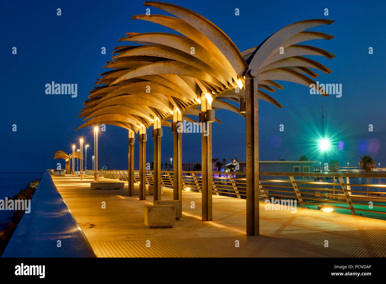 El Muelle molo di Levante, Alicante, Spagna Foto Stock