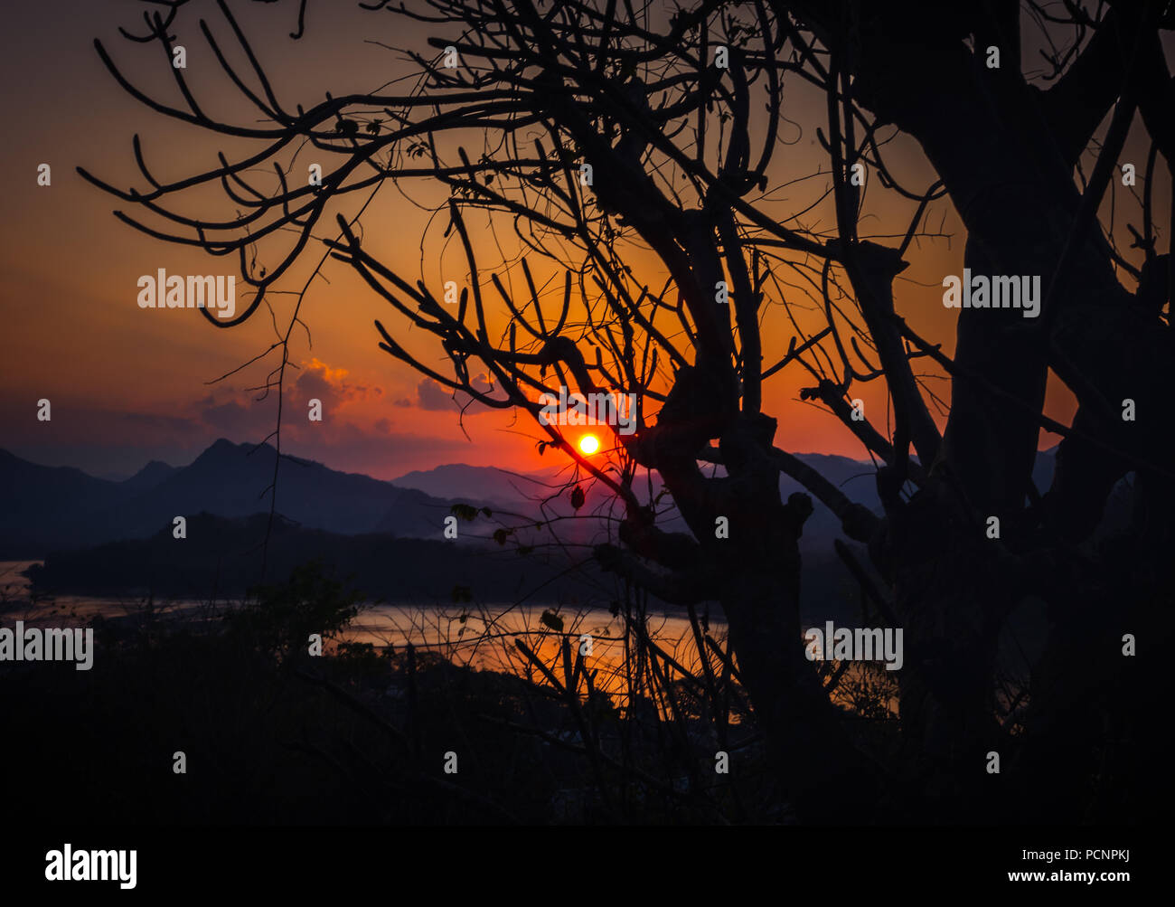 Il tramonto dal Monte Phousi, Luang Prabang, Laos Foto Stock