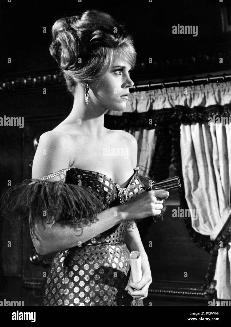 Pellicola originale titolo: CAT BALLOU. Titolo inglese: CAT BALLOU. Regista: ELLIOT SILVERSTEIN. Anno: 1965. Stelle: Jane Fonda. Credito: Columbia Pictures / Album Foto Stock