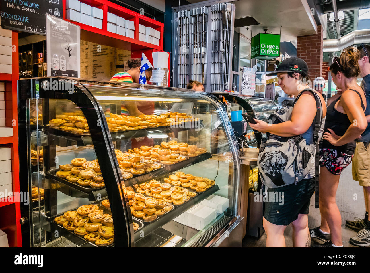 Jean Talon mercato il più grande degli agricoltori di prodotti freschi del mercato canadese di Montreal Foto Stock