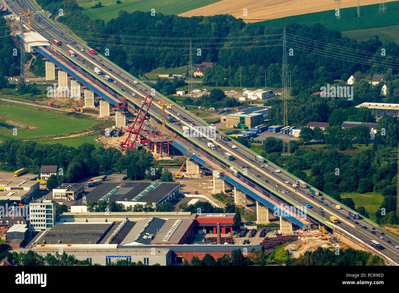 Nuova costruzione dell'Lennetalbrücke Autobahn A45, Autobahn bridge, Hagen, Sauerland, Nord Reno-Westfalia, Germania Foto Stock