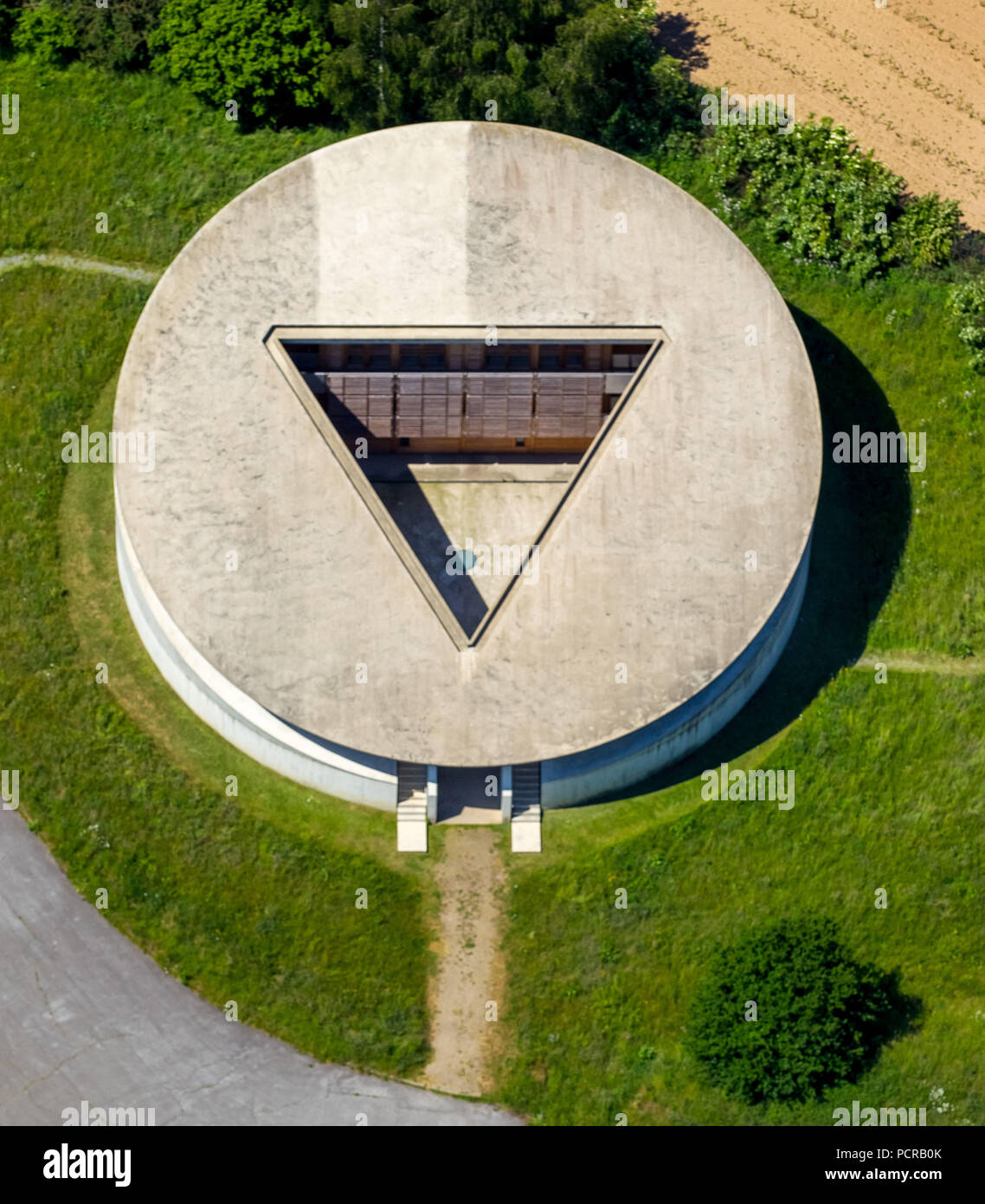 Progetto di Karl-Heinrich Müller, collezionista d'arte, Langen Foundation, ex base NATO nel centro del Basso Reno paesaggio, collezione d'arte, cultura e arte progetto spaziale, Neuss, Renania, Renania settentrionale-Vestfalia, Germania Foto Stock