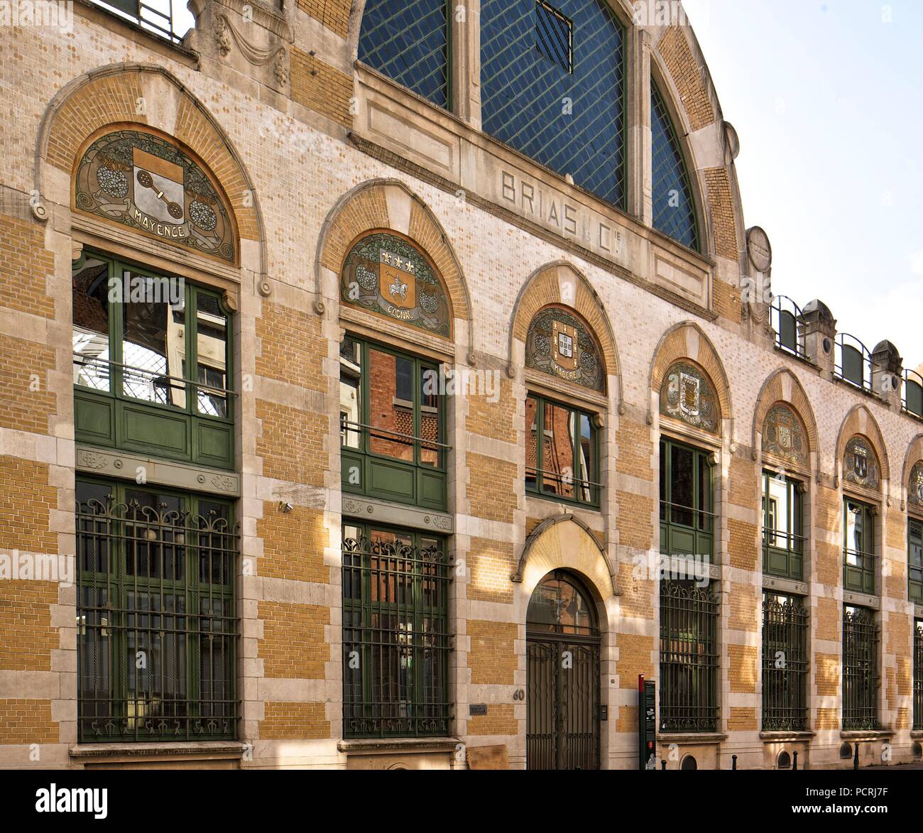 Palais des Vins, 58-62 Rue des Tanneurs, Bruxelles, Belgio, (1909), c2014-2017. Artista: Alan John Ainsworth. Foto Stock