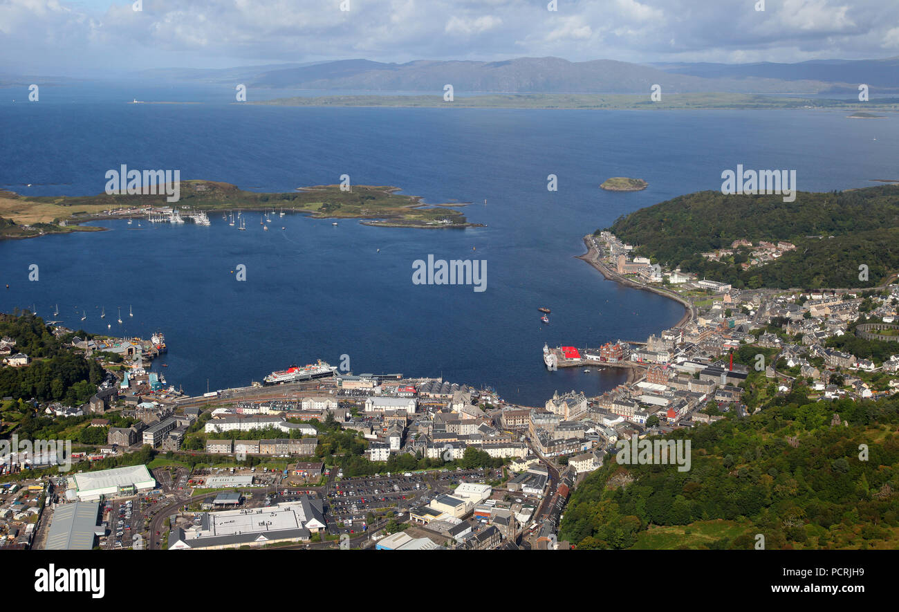Oban in Scozia dall'aria. Foto Stock
