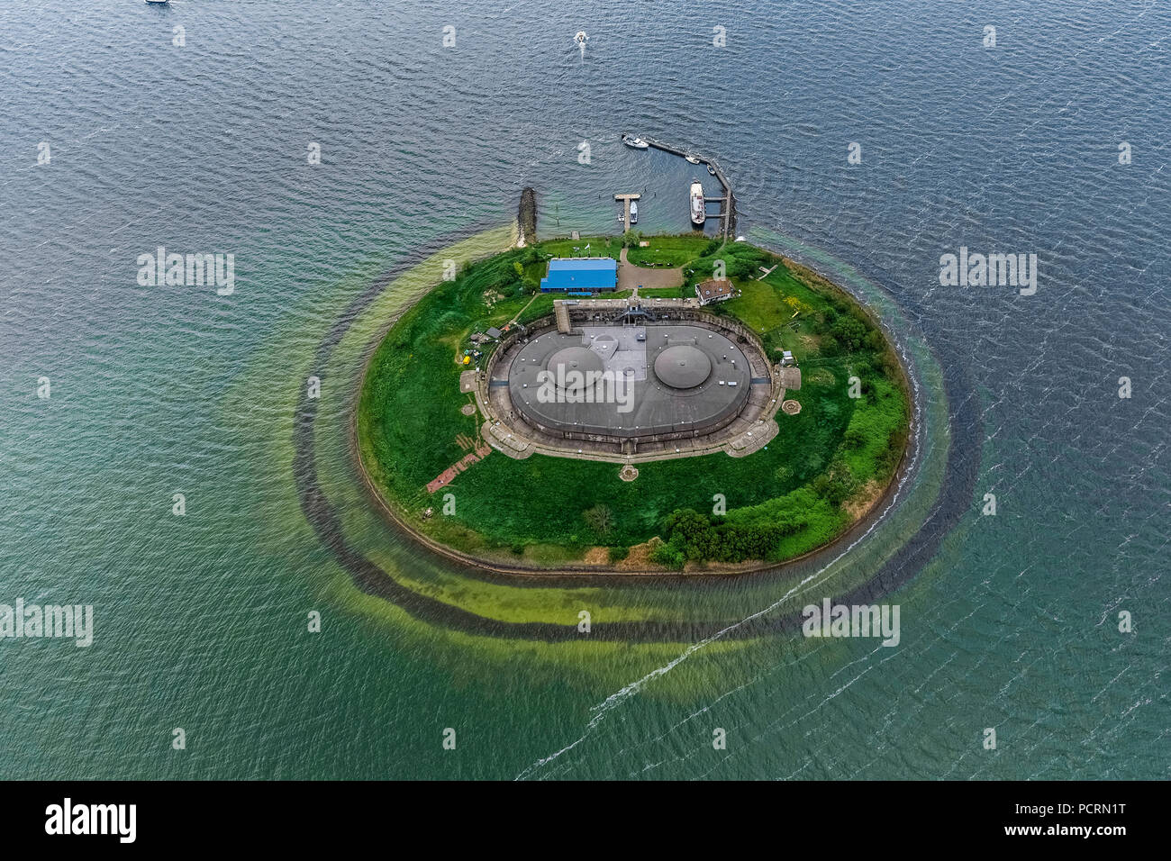 Pampus Forteiland, Fort isola Pampus, Pampus è un'isola artificiale nel IJmeer, VOR volo complesso di navigazione, Isola Pampus, Muiden, North Holland, Paesi Bassi Foto Stock