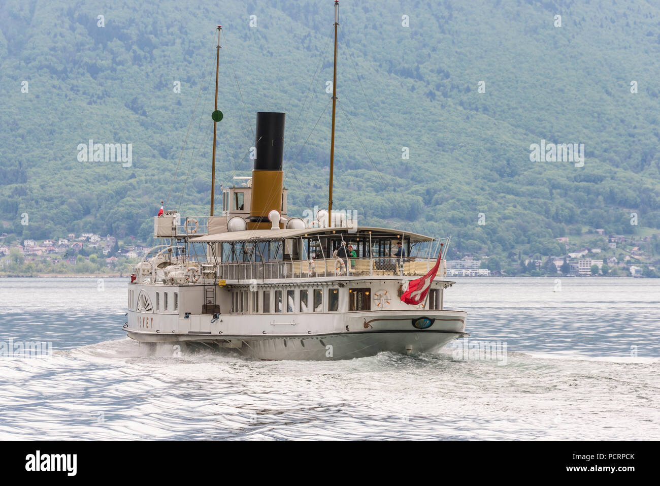Battello a vapore sul lago, Montreux, sul Lago di Ginevra, nel cantone di Vaud, Svizzera Foto Stock