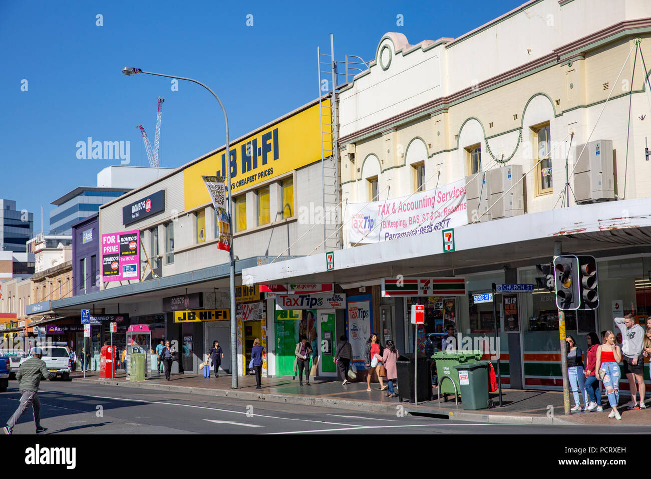 Jb Hifi e high street negozi nel centro di Parramatta,Western Sydney , Australia Foto Stock