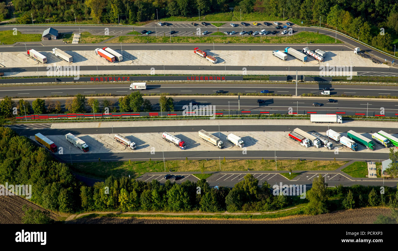 Stazione autostradale Lusenbrink sulla A42 tra Castrop-Rauxel e Herne, vuoto parcheggi, carrello di periodi di riposo, logistica, autostrada A42, carrello nuovo parcheggio, Herne, la zona della Ruhr, Nord Reno-Westfalia, Germania Foto Stock