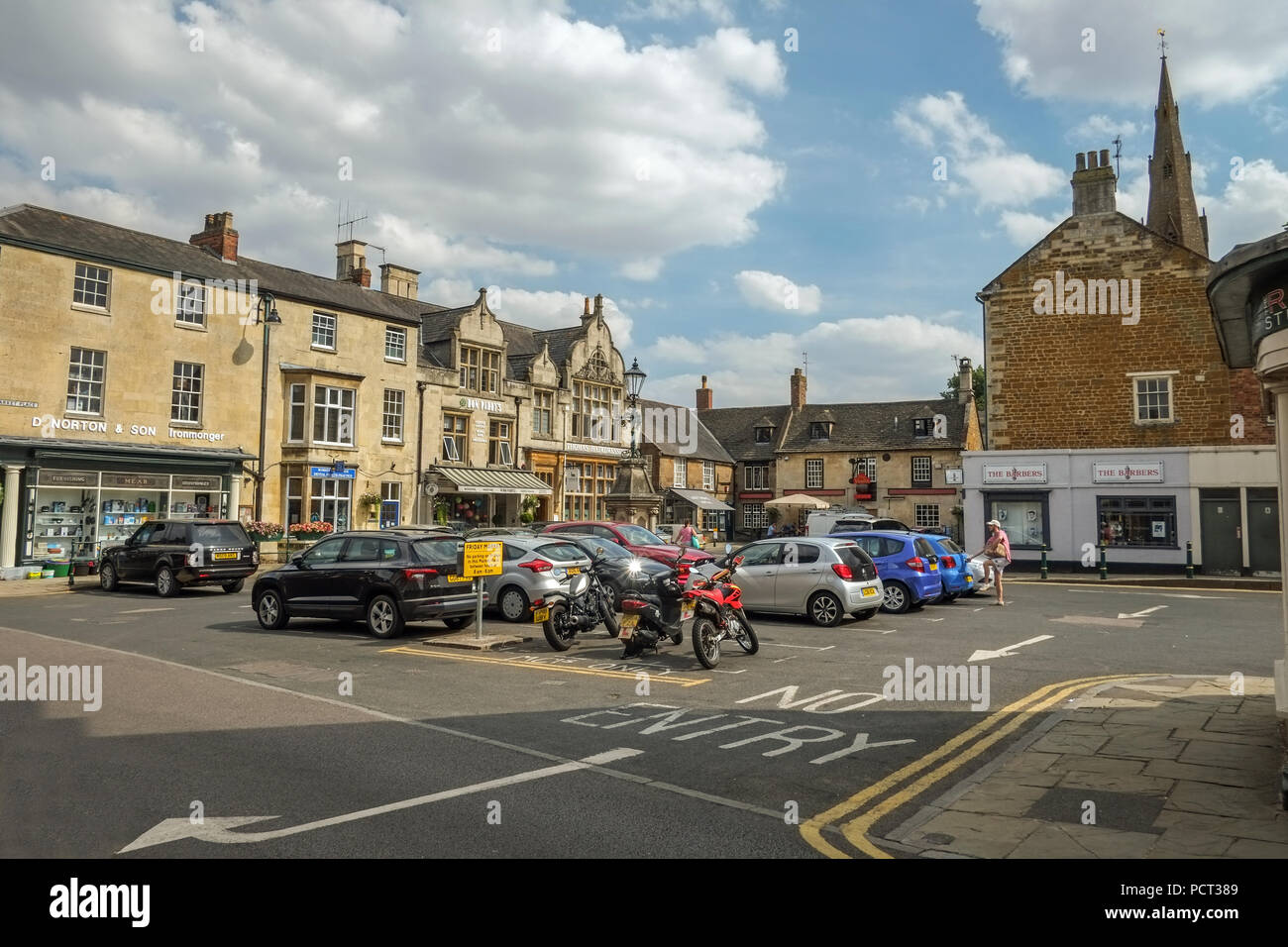 A Uppingham Town Square Northamptonshire REGNO UNITO Foto Stock