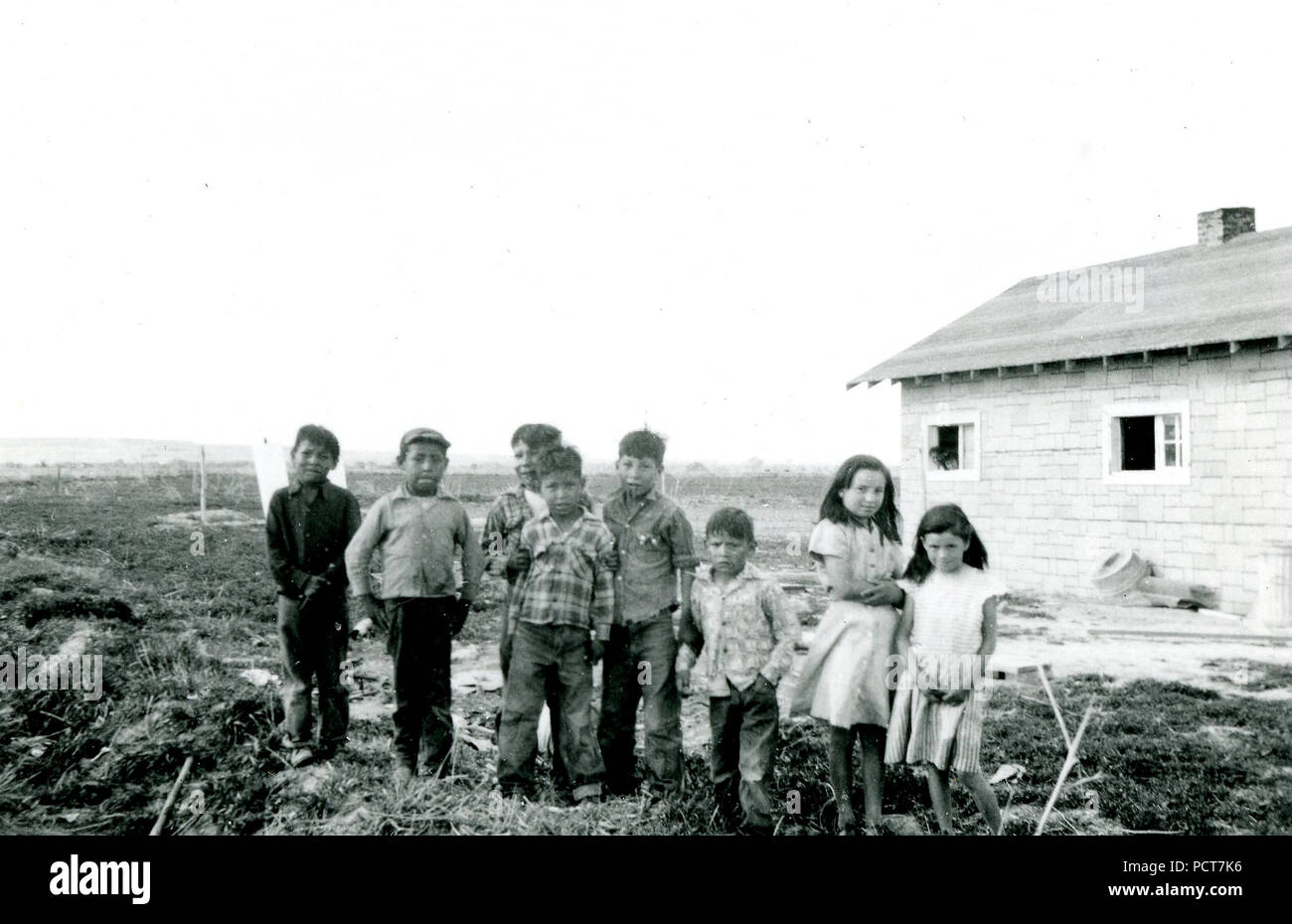 I bambini nella parte anteriore della cabina ca 1948 Foto Stock