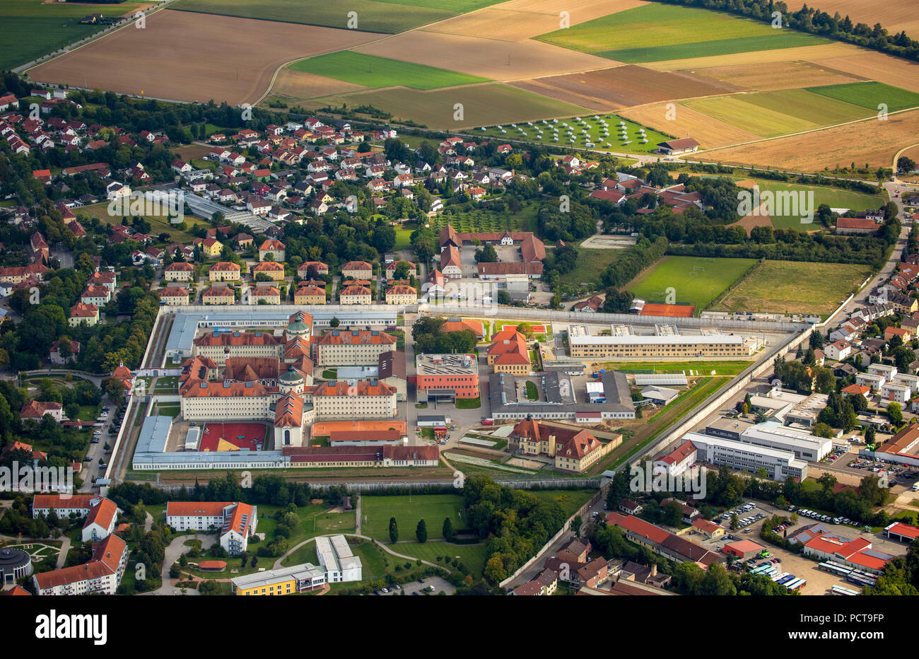 JVA Straubing prigione, attuazione di una punizione (Strafvollzug) in Baviera, Straubing prigione con cortile e piscina, Straubing, Est Baviera, Baviera, Germania, Europa Foto Stock