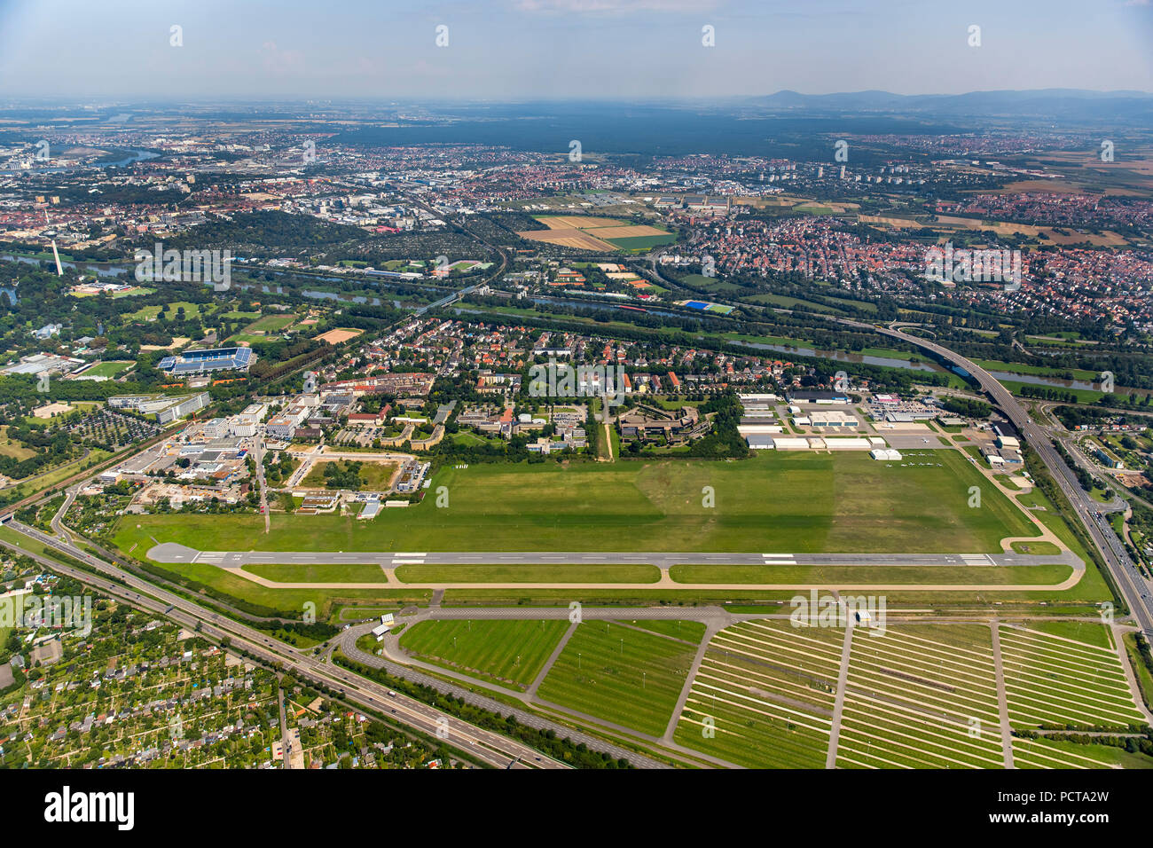 Mannheim City Airport, Airfield, aviazione generale, Mannheim, Baden-Wuerttemberg, Germania Foto Stock